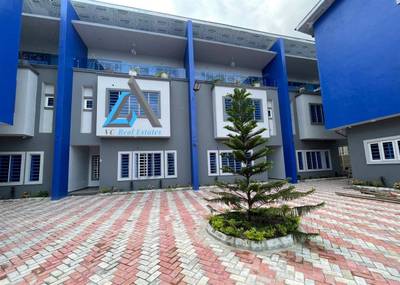 Live like royalty in 3 bedroom duplex