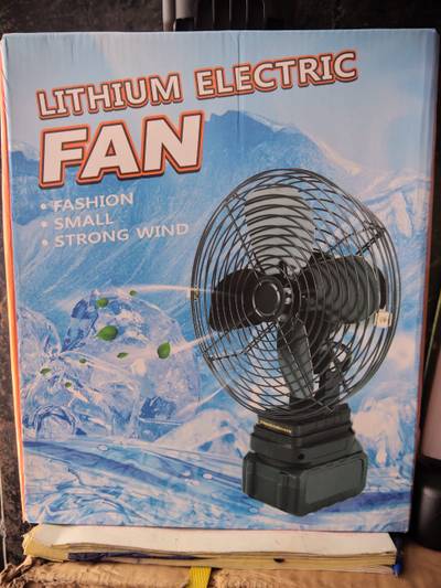 8" DOUBLE BATTERY LITHIUM TABLE FAN