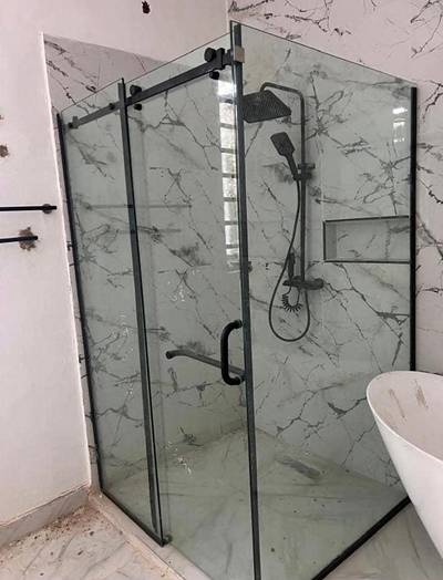 Aluminum and glass windows and 10mm tampered glass rails